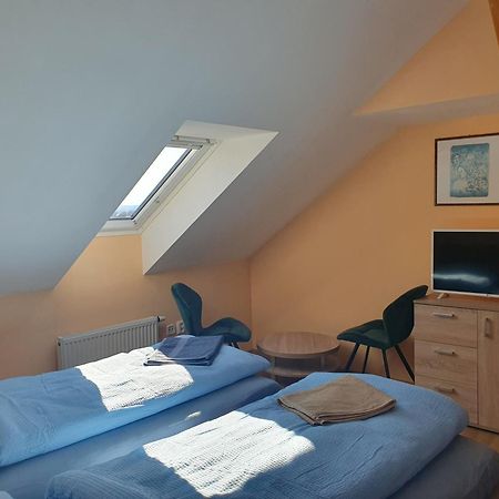 Pension Zeleny Strom Mikulov Dış mekan fotoğraf