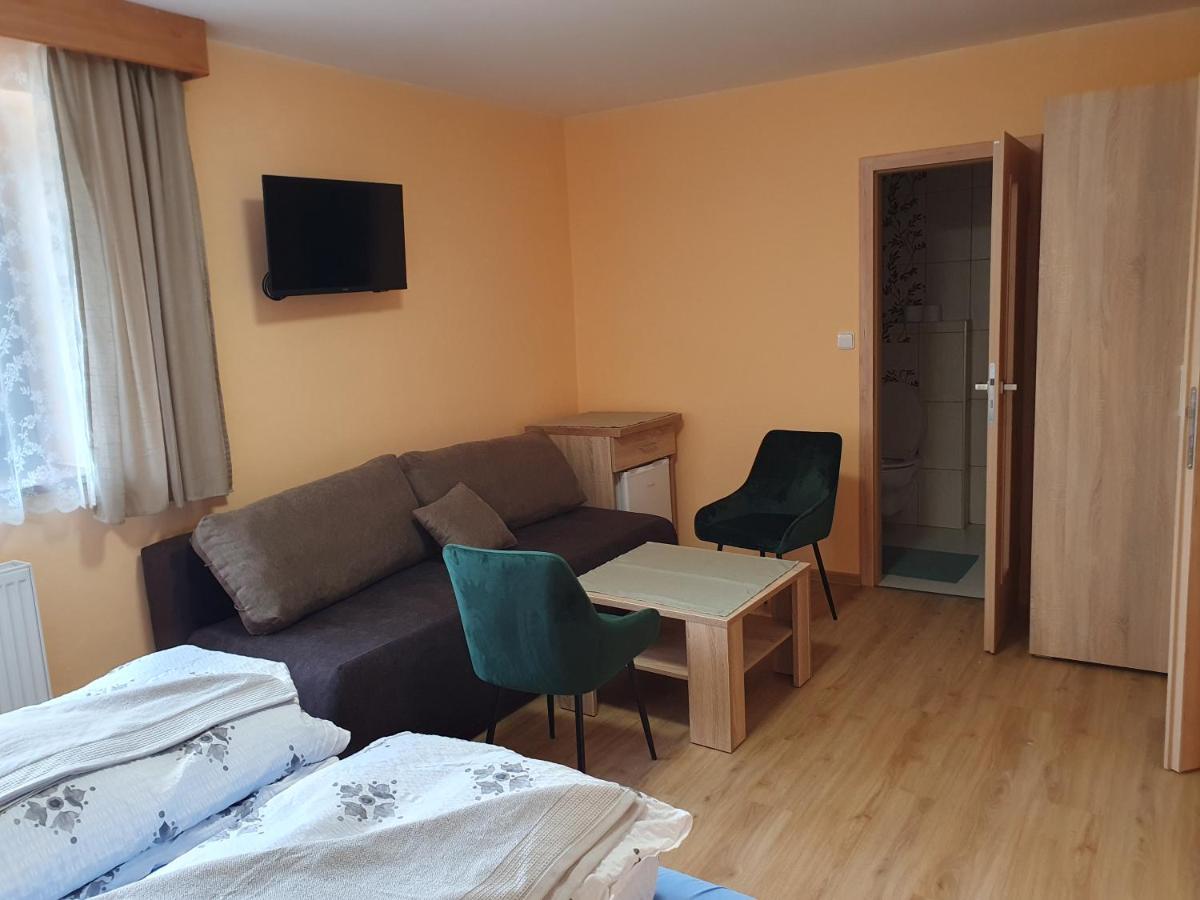 Pension Zeleny Strom Mikulov Dış mekan fotoğraf